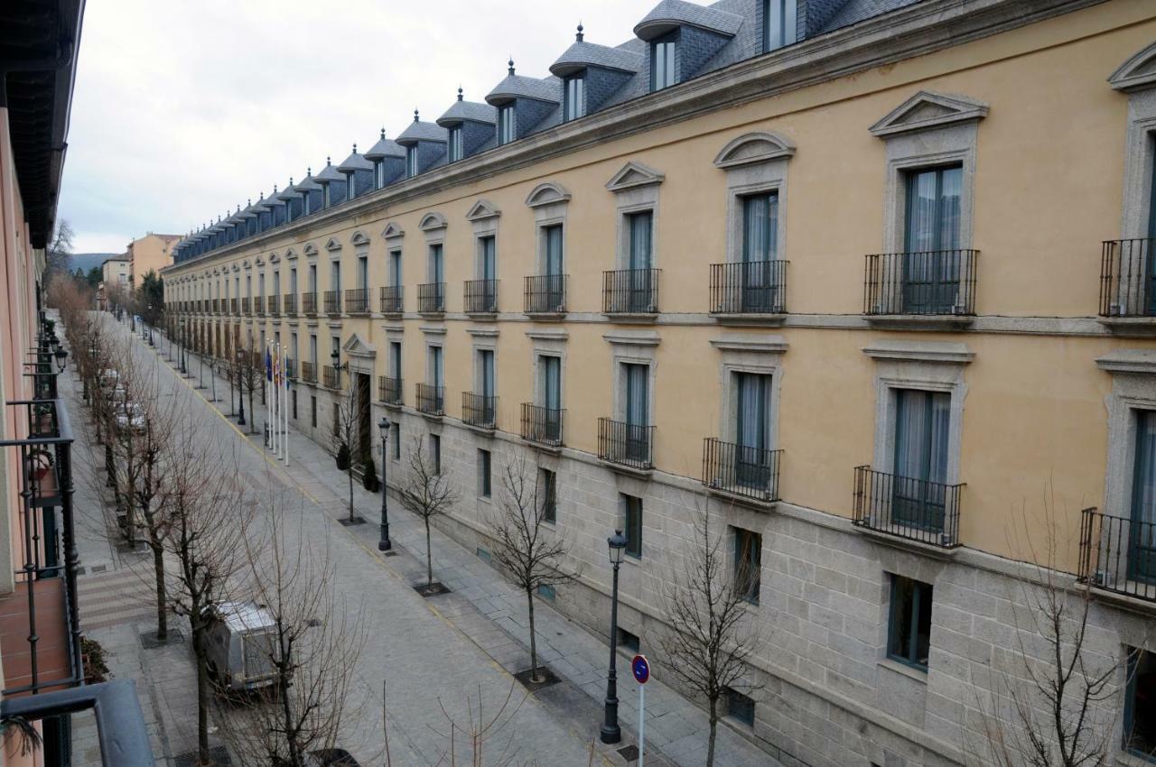 Piso Turistico Del Real Sitio Apartment La Granja de San Ildefonso Exterior photo